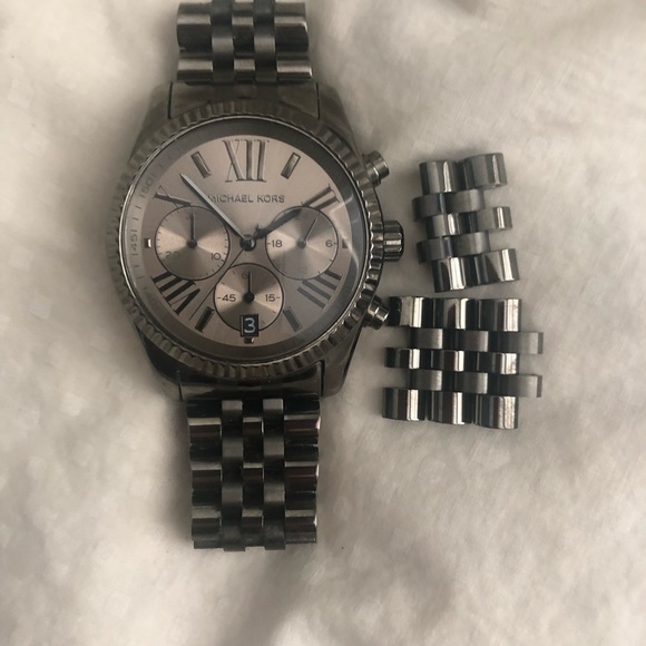 Michael kors watch. Gorgeous gunmetal. - Picture 2 of 3